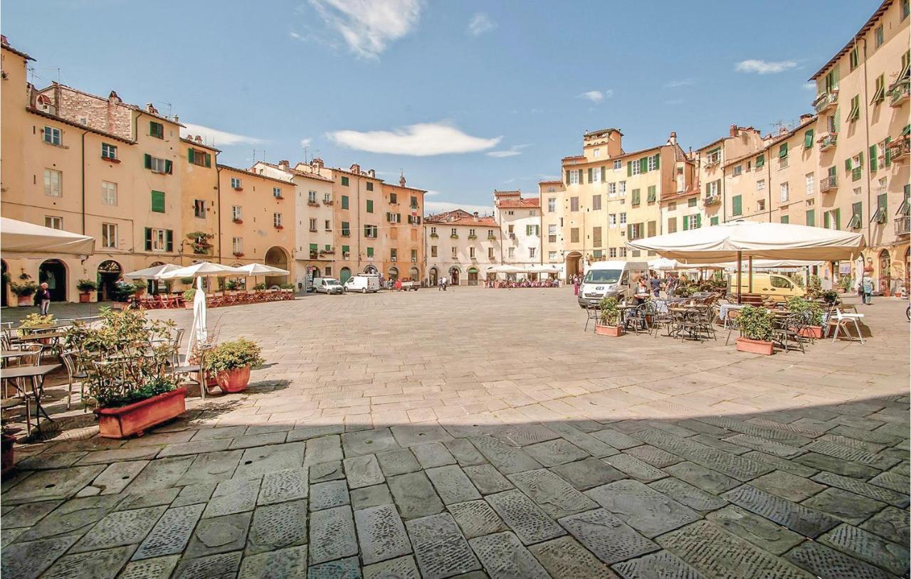 Alloro 1 Montecarlo Bagian luar foto