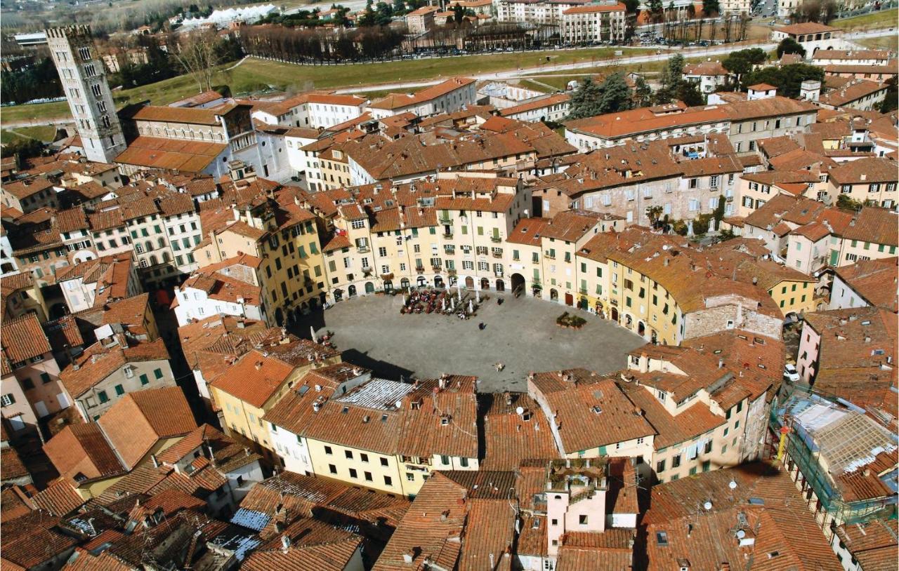 Alloro 1 Montecarlo Bagian luar foto